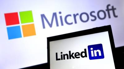Microsoft llevará a cabo la mayor operación de compra de su historia con la adquisición de LinkedIn. Foto: EFE