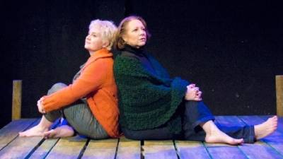 Imatge de les actrius Mercè Aránega i Anna Güell que interpretaran ´L´alè de la vida´ el 10 d´octubre al Teatre Bartrina. Foto: DT