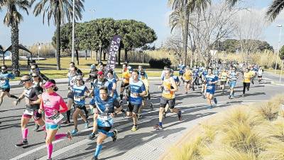 La Mitja Marató celebrada en 2017, una de las pruebas deportivas que reúne a centenares de deportistas. Foto: Miquel Morcillo
