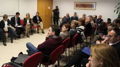 Un momento de la reunión en la sede de la asociación empresarial en Vilanova. Foto: DT