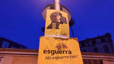 Imagen de uno de los carteles que han colgado esta noche los funcionarios de prisiones. Foto: ACN