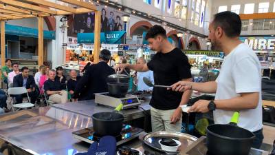 El mercat d’Amposta ha sigut el lloc escollit per promocionar aquest producte, amb un acte aquest divendres. Foto: M. Pallás