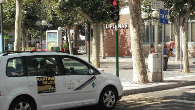 Imatge d'arxiu d'un taxi a Salou. Foto: Ajuntament de Salou