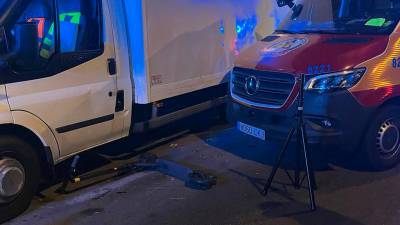 Un accidente que tuvo lugar este lunes en Madrid. En este, no hubo fallecidos. Foto: EFE