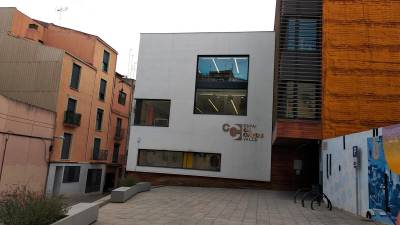 El Centre Cívic es troba a la Biblioteca Carles Cardó. Foto: Àngel Juanpere
