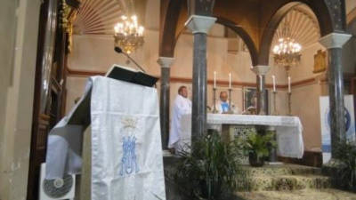 Imatge de la missa en honor a la patrona de la Bisbal, Santa Maria, durant la Festa Major. Foto: Agnès Ferré