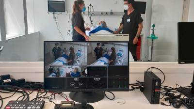 Con la simulación se pueden entrenar técnicas poco frecuentes sin ningún riesgo para los pacientes y los alumnos. Foto: Cedida