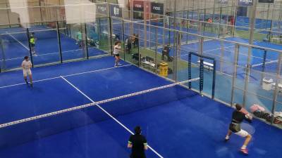 Uno de los partidos de la preprevia del Global Padel. foto: cedida