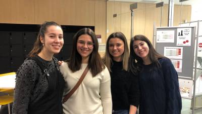 Joane Balaguer, Ana Valls, Miranda Torr&oacute; i Paula Guerola, estudiants valencianes d&rsquo;Infermeria. FOTO: M. Pall&aacute;s