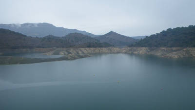 Imatge actual del pantà de Siurana, després de les pluges de les darreres setmanes. Foto: Cedida
