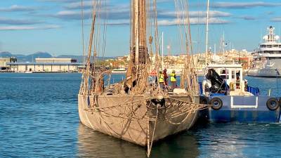 El barco ha permanecido más de 2 meses bajo el agua. Foto: DT