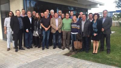 Los alcaldes del Pacte de Berà, el Ebre y los transportistas en su encuentro del pasado viernes. Foto: cedida