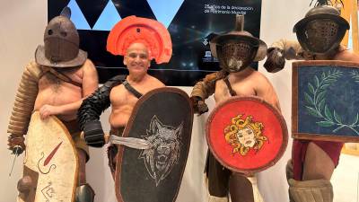 Un romano en Fitur. Foto: Cedida