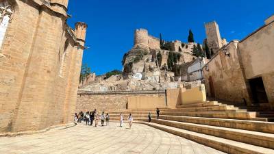 La plaça de l’Absis reoberta i amb les noves vistes al Castell de la Suda. Foto: Ajuntament de Tortosa