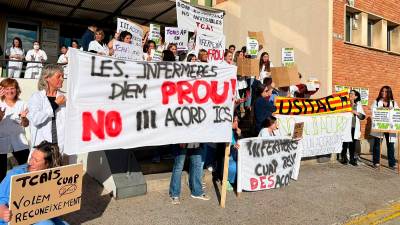 Protesta en el CAP Sant Pere de Reus. Foto: Alfredo González