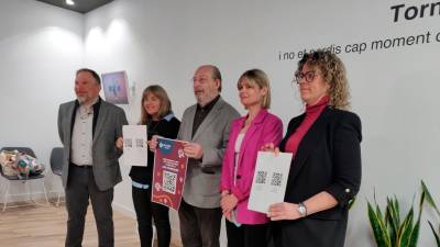 Un instante de la presentación de la nueva plataforma/App, este lunes 25 de marzo, en el negocio ClinicAudio de la calle Llovera de Reus. Foto: C. Valls