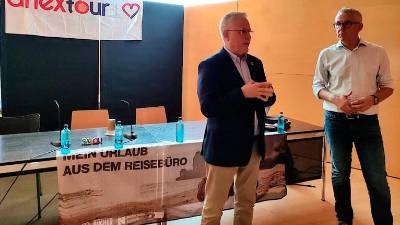 El alcalde de Salou, Pere Granados, recibe la visita del turoperador ‘Anex Tour’. Foto: Ayuntamiento de Salou