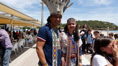Puwe y Vari, representantes de la etnia Puyanawa. FOTO: Pere Ferr&eacute;