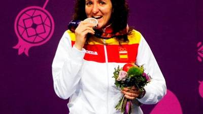 Sònia Franquet, con la medalla de plata que ganó ayer en los Juegos de Bakú. Foto:Twitter COE