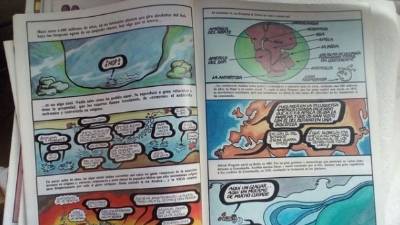 En la segunda revista, arriba a la derecha, el mapa del mundo con Reus en el centro.