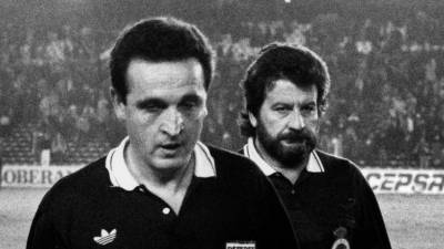 José María Enríquez Negreira cuando era árbitro. Al ser del colegio catalán, nunca pitó al Barça. FOTO: EFE