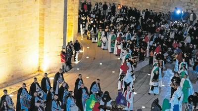 La Processó del Silenci al seu pas per l’absis de la Catedral. Foto: Claudio Ianau