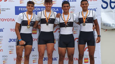 Pol Navarro, Pol Sánchez, Nicolae Vatamaniuc y Alejandro Delgado lograron el oro juvenil. FOTO: CEDIDA