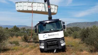 Un camión deja 78.000 clientes sin luz en Tarragona