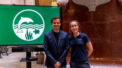 La directora del CRAM y el regidor de Medi Ambient en la presentación del acto. Foto. Cedida