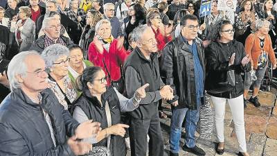 Protesta reciente en la Plaça del Mercadal de Reus por la subida de impuestos de cara a 2024. foto: a. gonzález