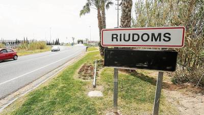 La senyal està ubicada a l’entrada a Riudoms, a la Masia de Pont del Vellet. FOTO: Alba Mariné