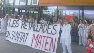 Una de las protestas en el hospital de El Vendrell.