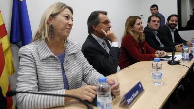 Neus Munte, Artur Mas y Marta Pascal, entre otros, durante la reunión del Comité Nacional del PDeCAT celebrada esta mañana en Barcelona. EFE/Alejandro García