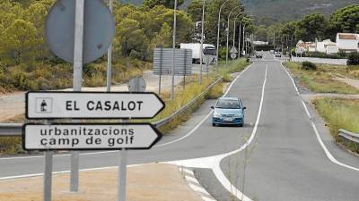 Una de las urbanizaciones donde se mejorará el asfalto es en El Casalot. FOTO: joan revillas