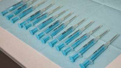 Imagen de varias dosis de la vacuna listas para ser inoculadas. EFE