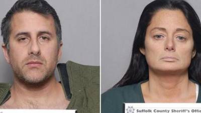 Los padres del niño, Michael Valva y Angela Pollina.Centro penitenciario de Suffolk County