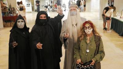 De izquierda a derecha, Narcissa Malfoy y los profesores Snape, Dumbledore y Sybill Trelawney, de ‘Harry Potter’. Foto: DT