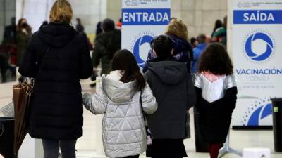 La vacunación es una pieza clave para evitar el avance de la pandemia. Foto: EFE