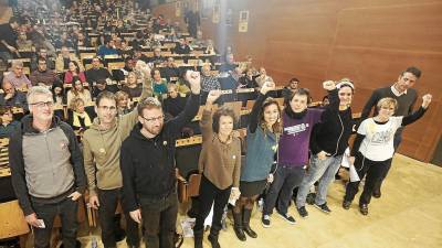 Imagen del acto central de campaña que la CUP llevó a cabo ayer por la tarde en el Palau de Congressos de Tarragona. FOTO: Lluís Milián