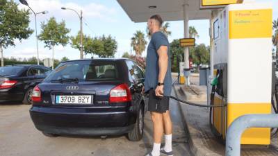 En Tarragona se ha disparado la recaudación por impuestos del carburante. Foto: Alba Mariné