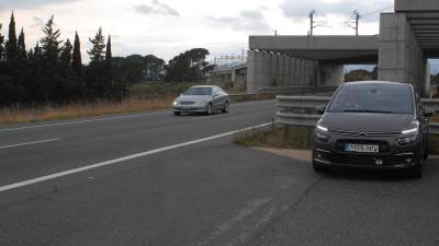Radar de los Mossos haciendo un control la semana pasada en la autopista AP-7. Foto: Àngel Juanpere