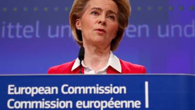 La presidenta de la Comisión Europea, Ursula von der Leyen, ayer .  FOTO: EFE