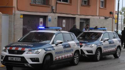 Los Mossos registraron el piso de Torreforta de las dos sospechosas el pasado 9 de abril. FOTO: ÀNGEL JUANPERE