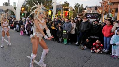 La rua de l’artesania és l’acte multitudinari del Carnaval a Tarragona. foto: lluís milián