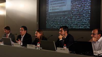 Imatge de la presentació de l’estudi sobre la caracterització dels vehicles i les seves emissions a l’àrea metropolitana de Barcelona. Foto: ACN