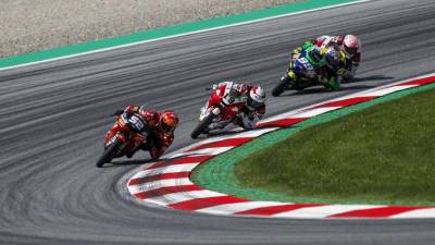 Alcoba fue penalizado con una ‘long-lap’ tras exceder los límites de la pista aunque logró acabar entre los 15 mejores. FOTO: Gresini racing