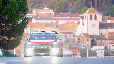 El campeón del 53º Rally Catalunya-Costa Daurada, Kris Meeke, a su paso por el tramo de Riudecanyes. Foto: Gerard Llorenç