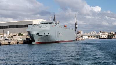 Imagen del buque Ysabel A-06 en el puerto de Cartagena. FOTO: