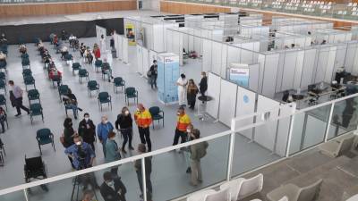 Imagen del interior del Palau d'Esports, donde se vacunará masivamente en Tarragona. ACN