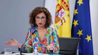 La portavoz del Gobierno y ministra de Hacienda, María Jesús Montero, ayer. FOTO: EFE